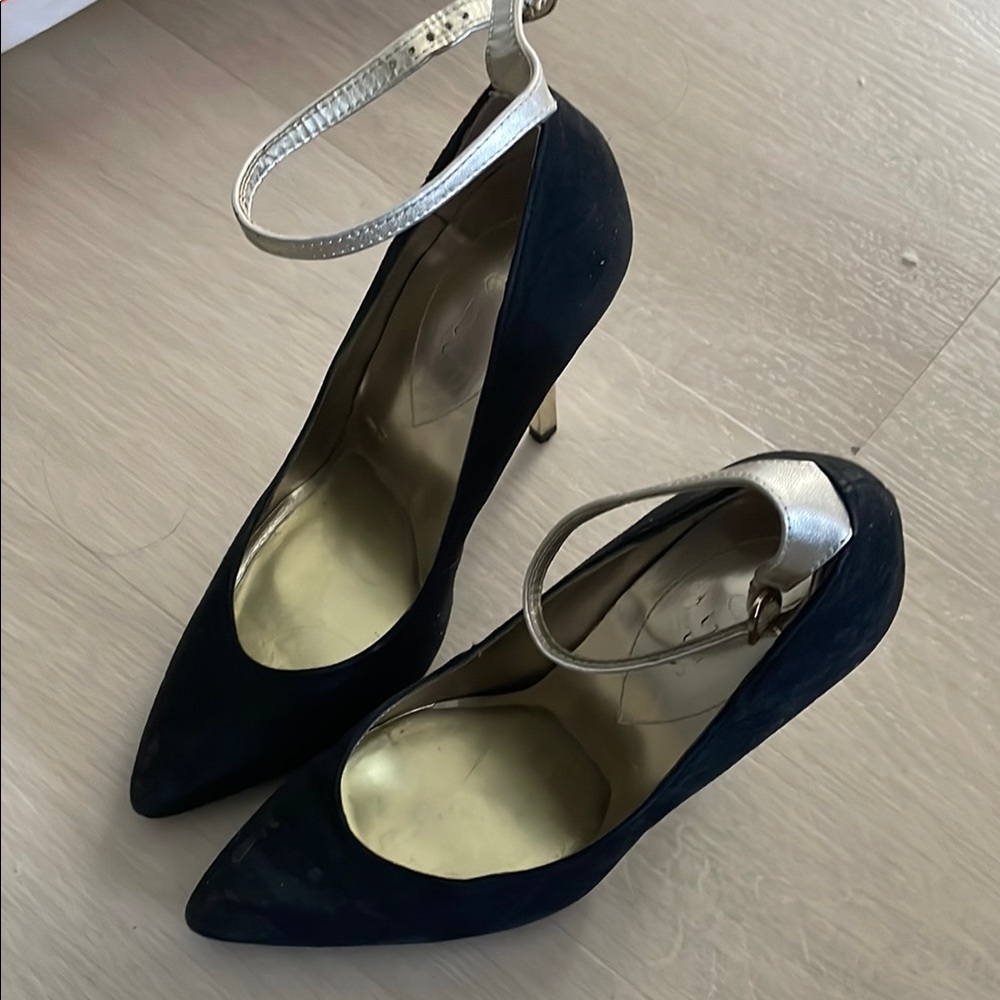 Elegant Black and gold Women's Heels